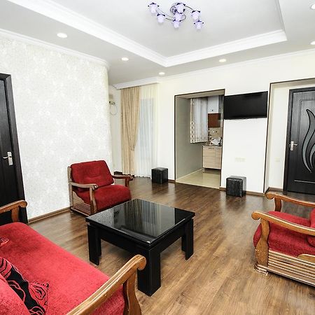 טביליסי Elegant Modern Apartment מראה חיצוני תמונה