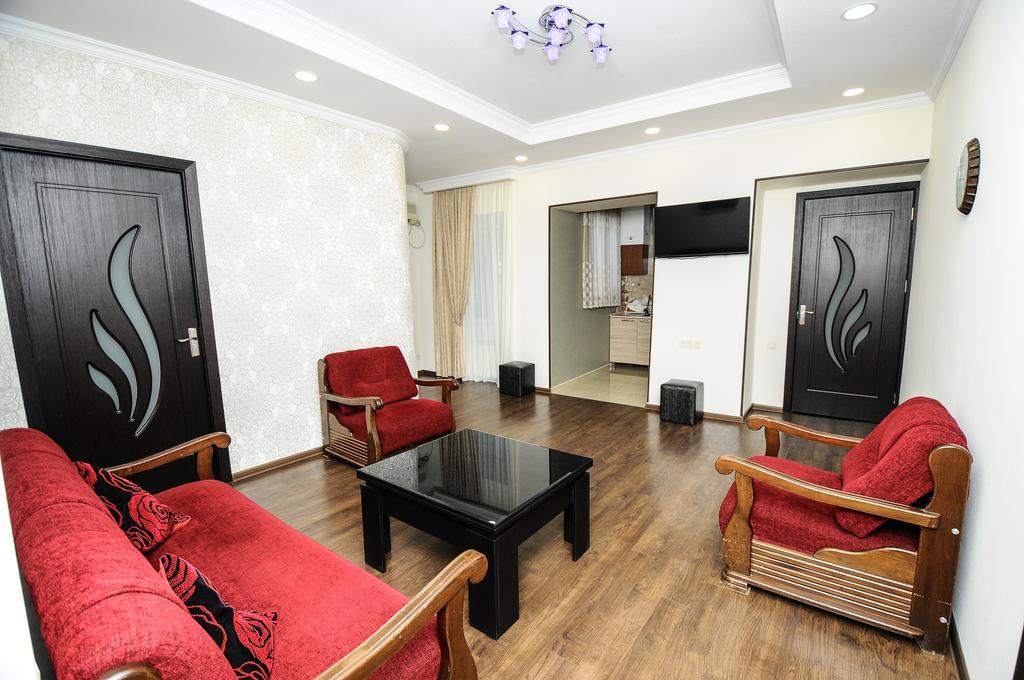 טביליסי Elegant Modern Apartment מראה חיצוני תמונה