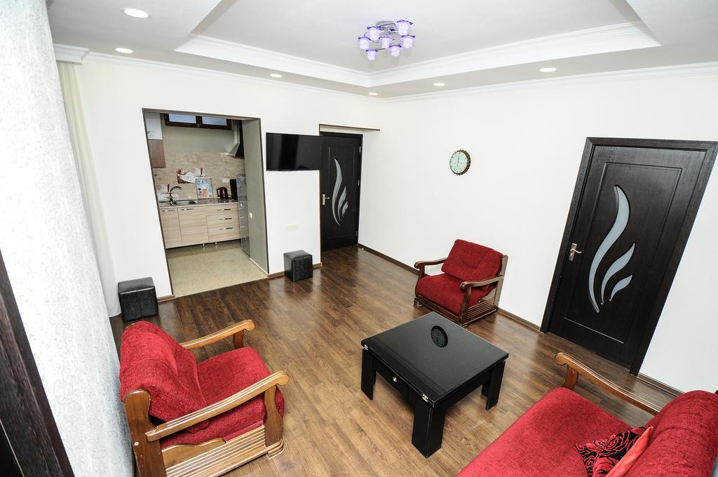טביליסי Elegant Modern Apartment מראה חיצוני תמונה